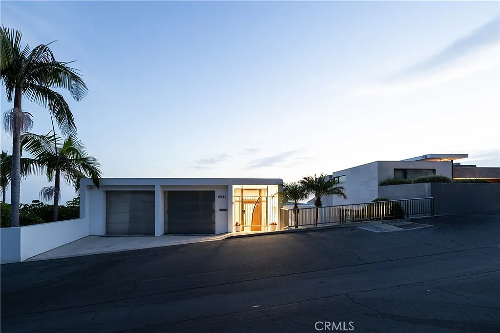 4 bed, 4.0 bath, 3346 sqft, $19,000 — Photo 3
