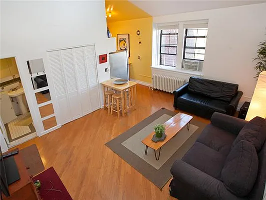 Sold by Avenue Sotheby's International Realty | media 12