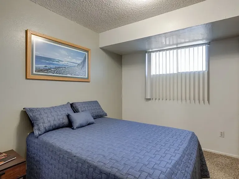 La Petite Chateau Apartments — Photo 6