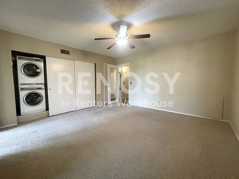 2402 Ecuadorian Way #28 — Photo 13