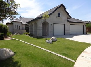 11107 Cart Ct, Bakersfield, CA 93306