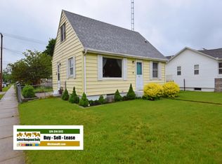 2320 Milburn Blvd, Mishawaka, IN 46544