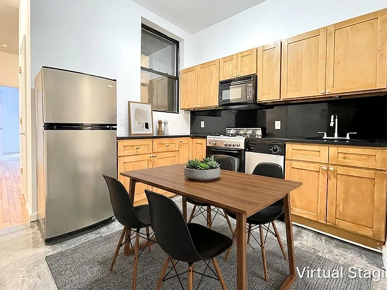 100 W 67th St #4SE — Photo 2