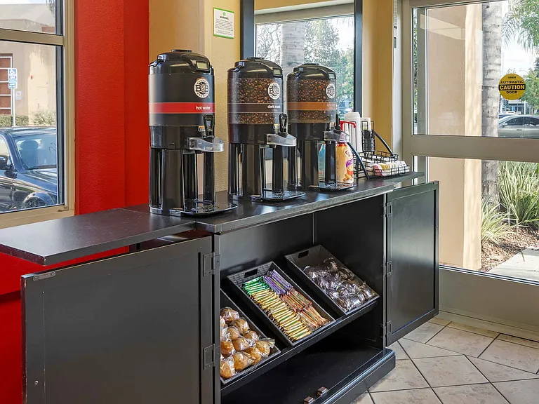 Free Grab-and-Go Breakfast