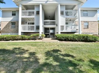 667 S Kirkwood Rd APT 202, Saint Louis, MO