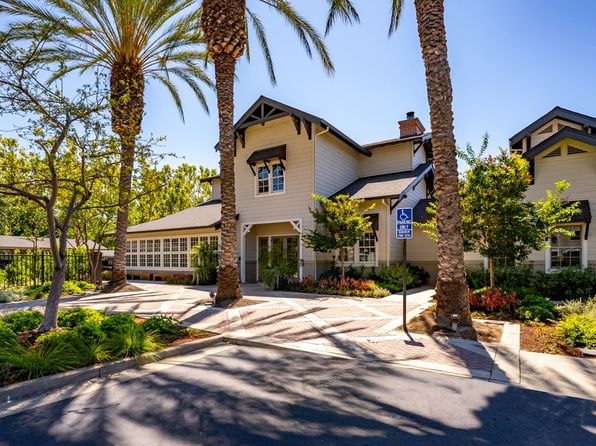 2000 Walnut Ave #M302