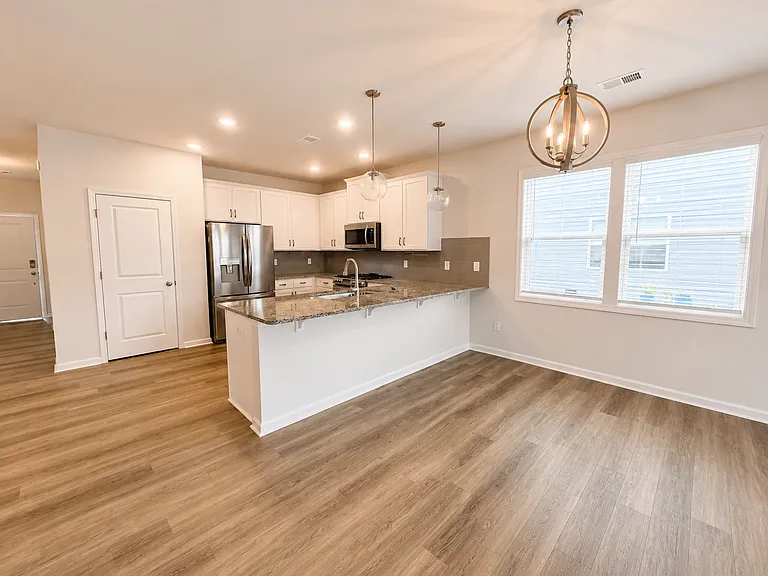 17 Harvest Glen Dr — Photo 3