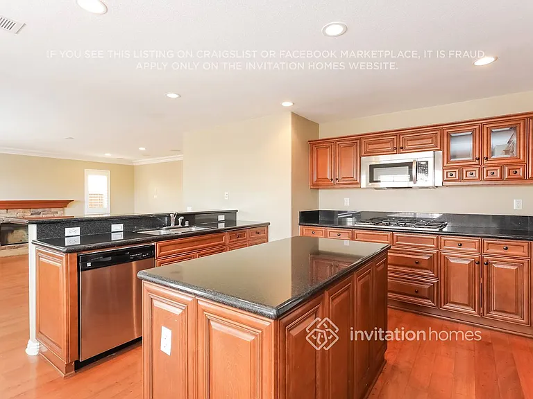 11042 Evergreen Loop — Photo 7