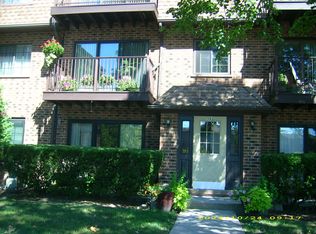 502 E Kensington Rd UNIT C, Mount Prospect, IL 60056