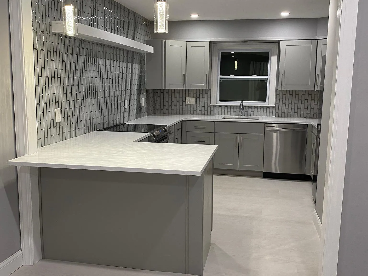 4 bed, 1600 sqft, $2,250 — Photo 1