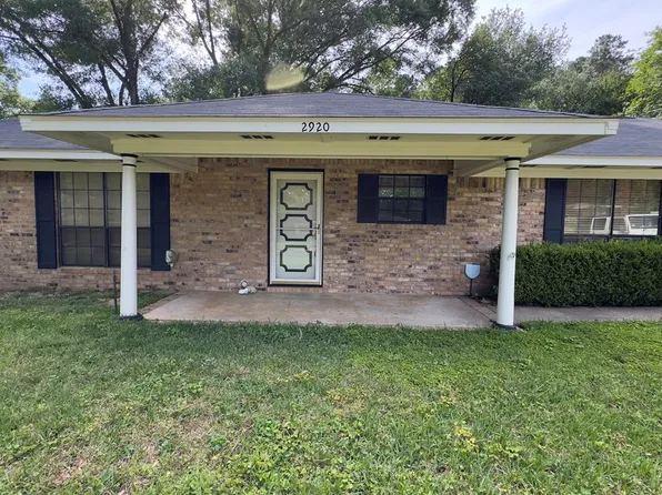 2920 Lake Forest Dr, Nacogdoches, TX 75964