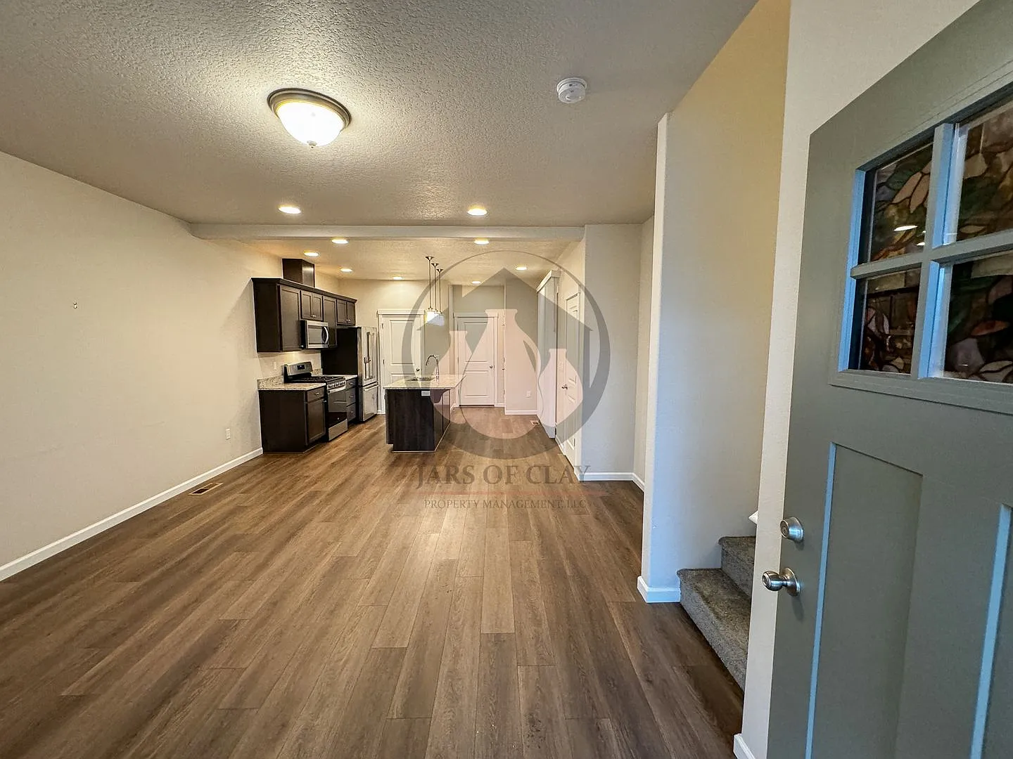 Adorable Dallas Townhome - Available Now — Photo 4