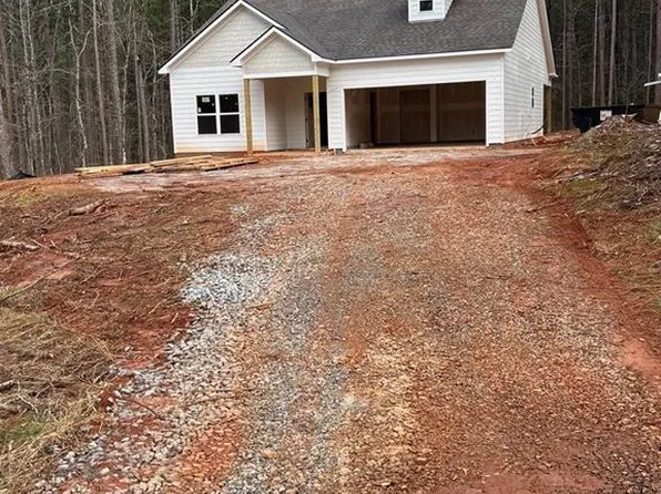 330 Leisure Cir, Pine Mountain, GA 31822