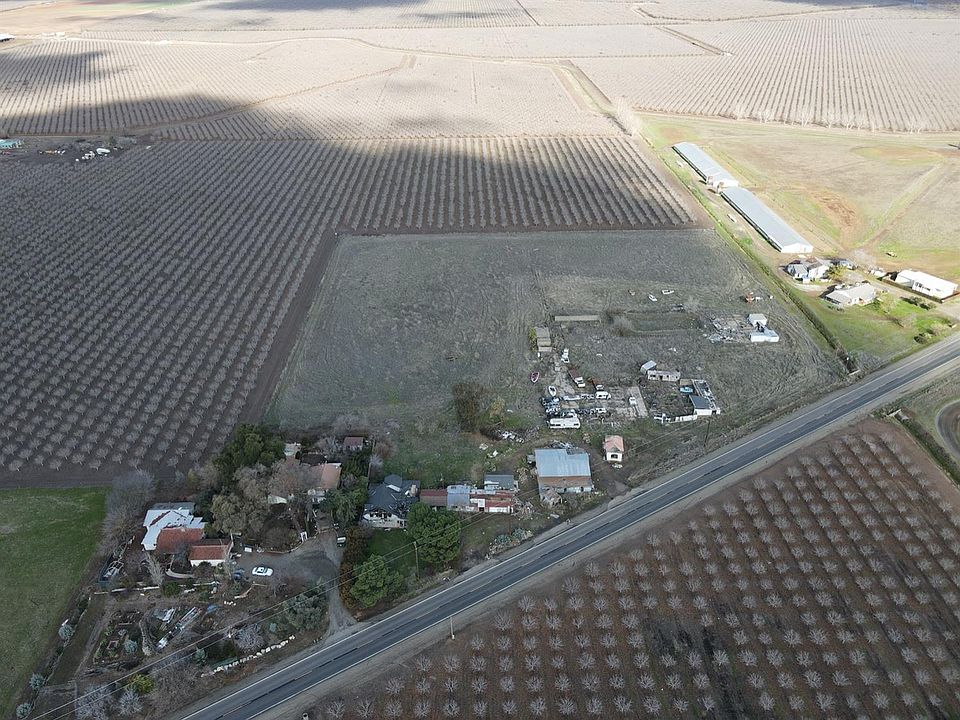 2nd image of 10406 E Highway 140