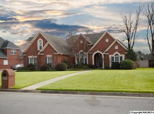 3120 Sweetbriar Rd SW, Decatur, AL 35603