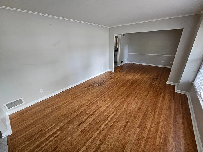 4 bed, 3.0 bath, 2185 sqft, $2,025 — Photo 3
