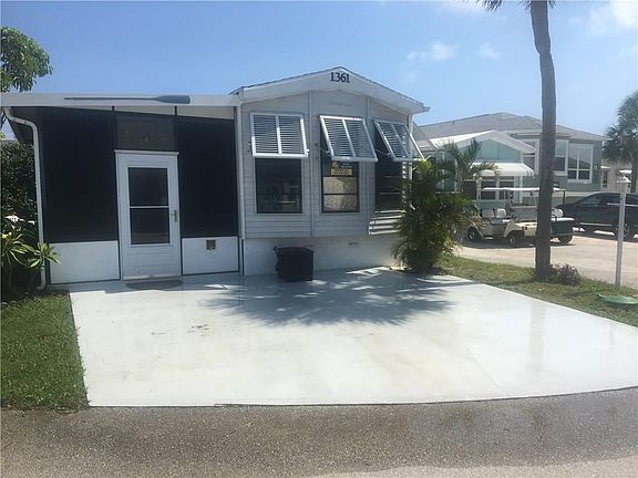 2nd image of 1361 Nettles Blvd