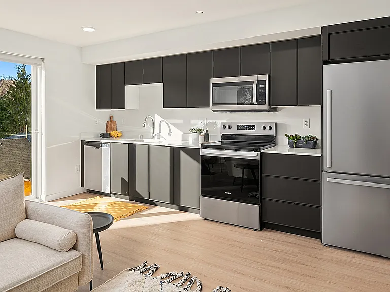 Model Unit Kitchen