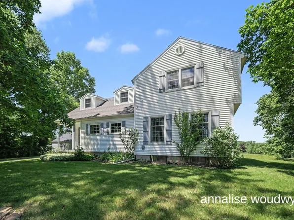 7579 100th St SE, Caledonia, MI 49316