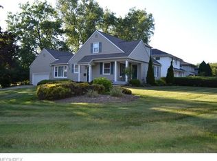 2204 Halcyon Rd, Beachwood, OH 44122
