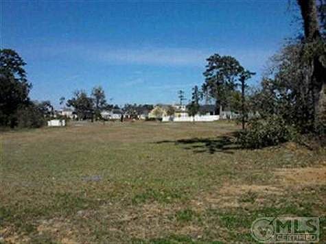 2nd image of 3000 Dickinson Dr