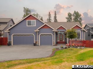 13038 Curry Ridge Cir, Eagle River, AK 99577