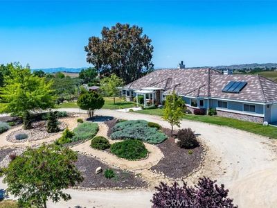 5995 Vista Del Paso, Paso Robles, CA, 93446