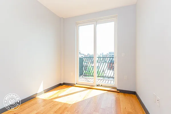 Rented by MySpaceNYC | media 5