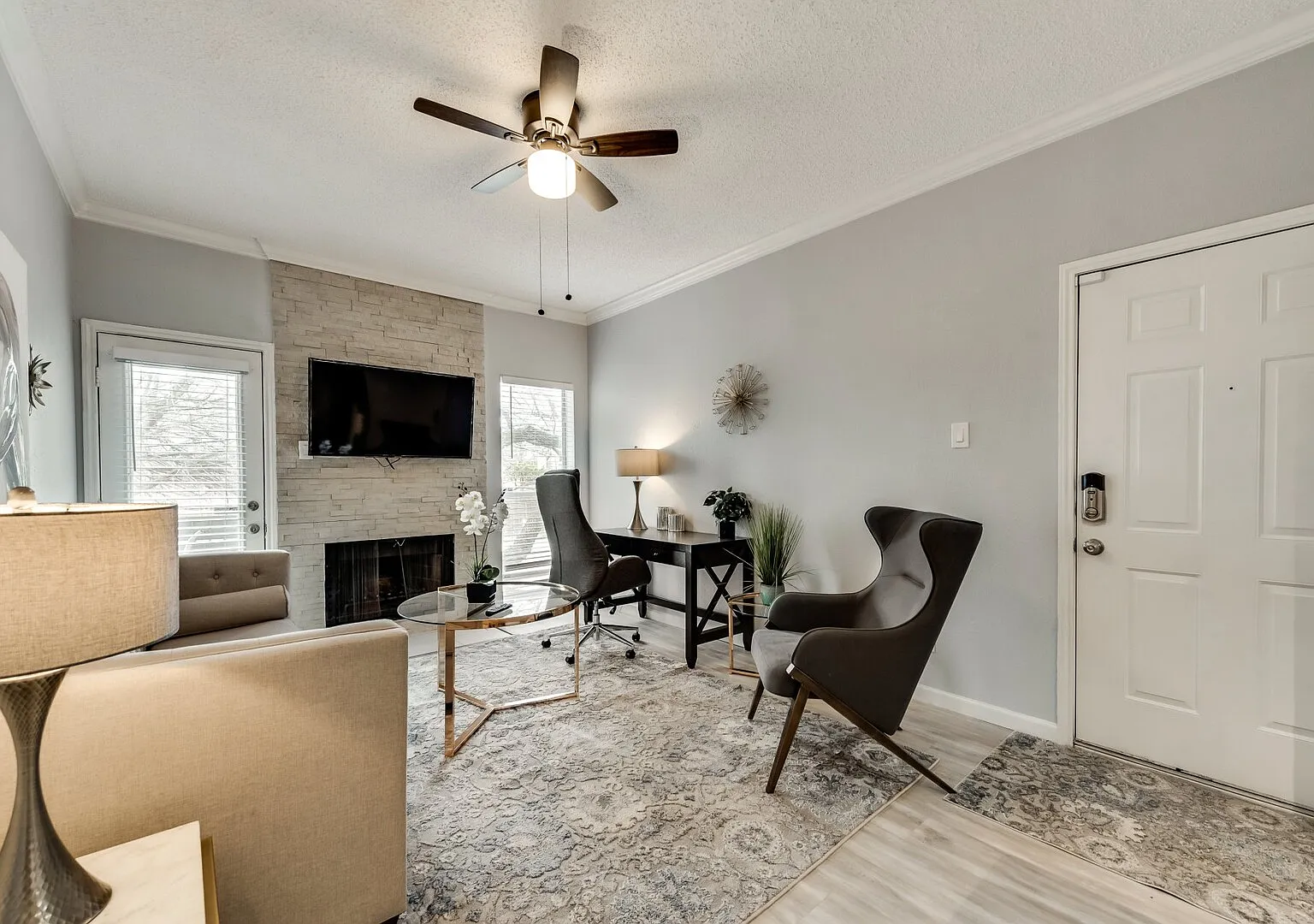 I46 World Cup Stay - 18 min to AT&T - Sleeps 2 - Free Parking — Photo 1