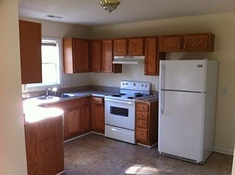 5th image of 1221 Marne Ave