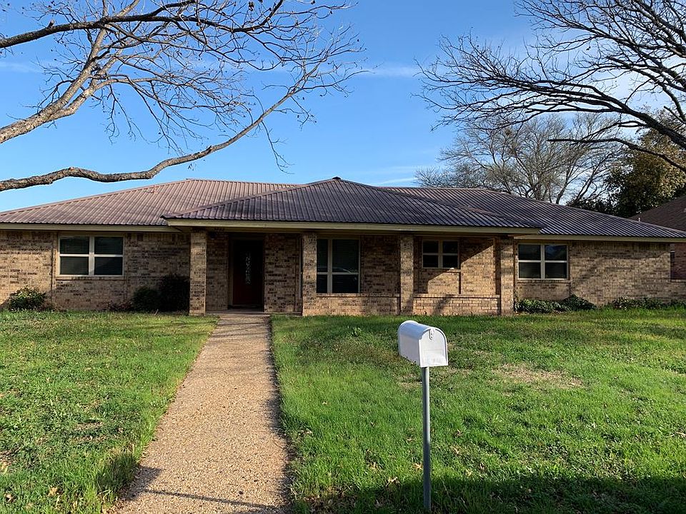 1st image of 3722 Briargrove Ln