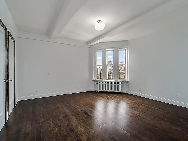 24 5th Ave #1132 — Photo 7