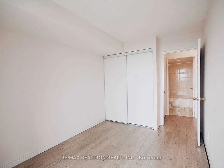 260 Doris Ave #1606 — Photo 18
