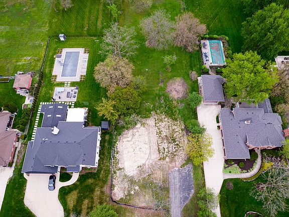 2nd image of 7725 Drew Ave