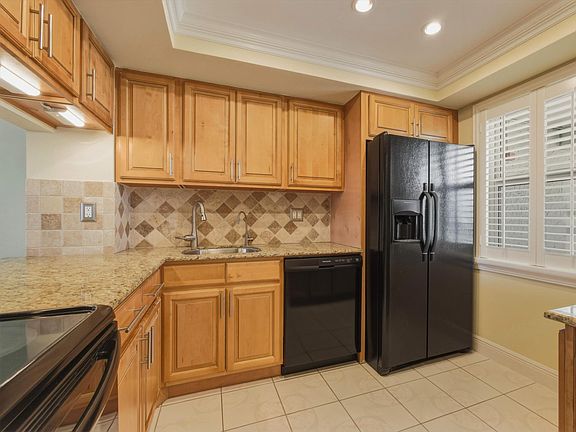 3rd image of 9810 Marina Boulevard #1136