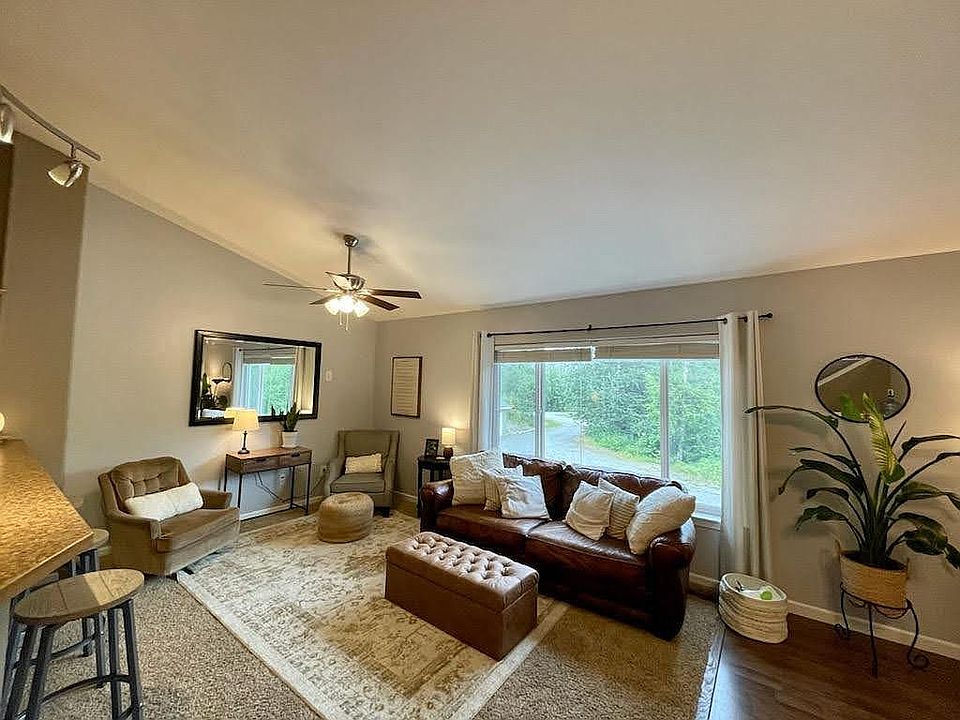 Side A / "Owner's Suite"