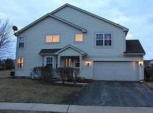 2809 Rosewood Xing, Lindenhurst, IL 60046