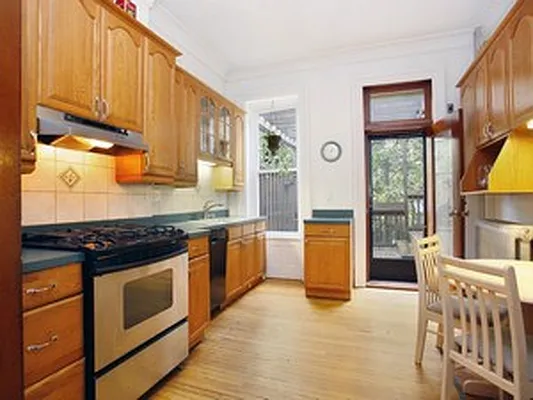 Sold by Citi Habitats | media 3