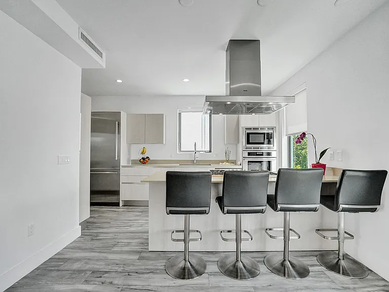 340 Balboa St — Photo 46