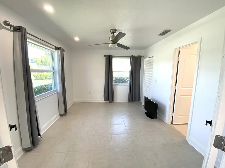 2450 Black Olive Blvd #A — Photo 16