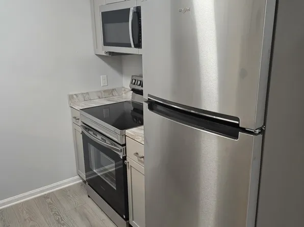 627 Dudley Ave #5, Norfolk, VA 23503