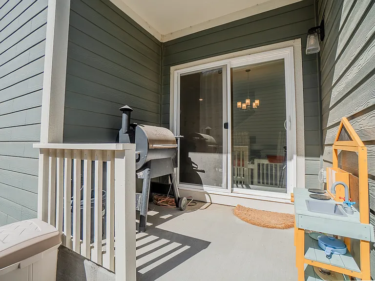 5173 Roundhouse Dr — Photo 29