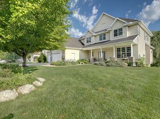 1367 Cobblestone Rd N, Champlin, MN 55316