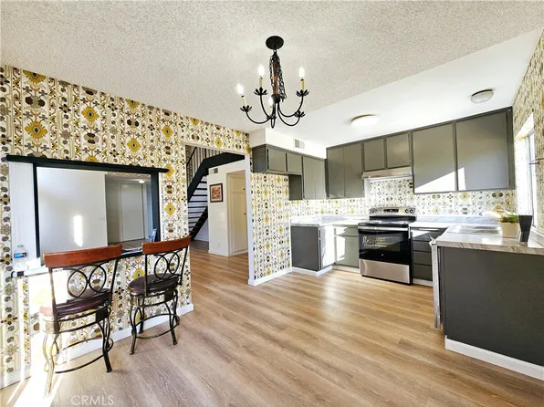 3203 Kingswood Ct, Fullerton, CA 92835