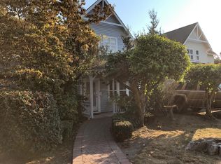 432 98th Ave NE #B, Bellevue, WA 98004