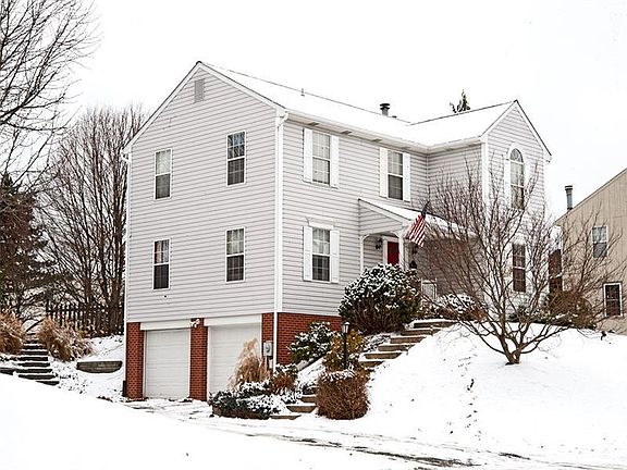 2nd image of 113 Bayberry Ln
