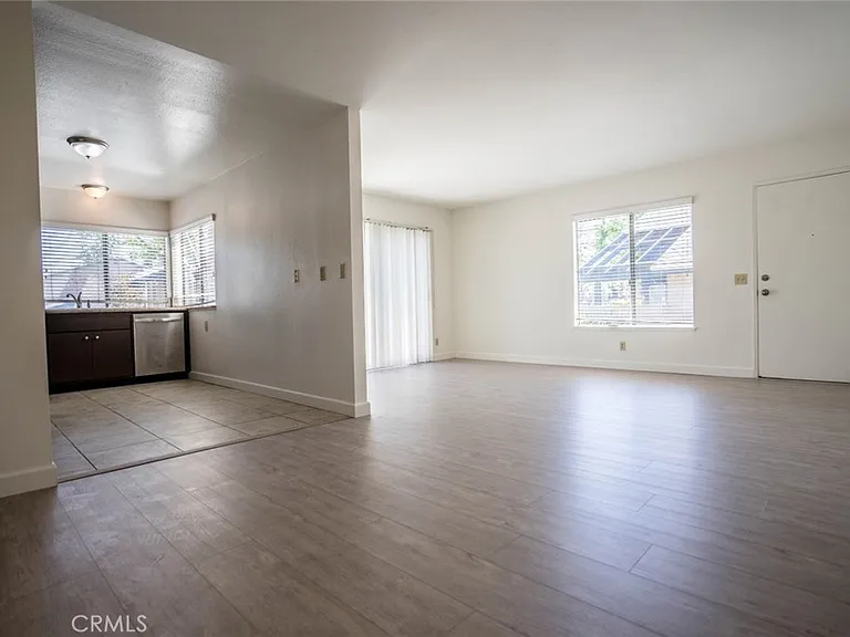 731 Windwood Dr — Photo 4