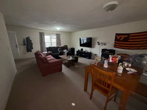 405 Laurence Ln, Blacksburg, VA 24060