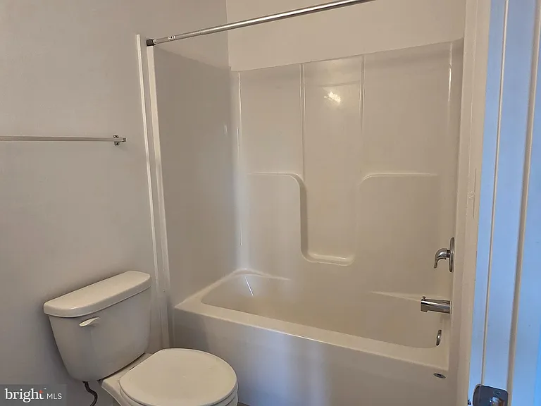 2205 Princess Anne St #201 — Photo 14