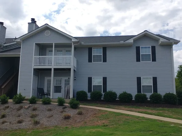 906 Pelham Square Way, Greer, SC